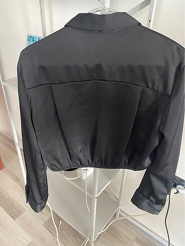 Stradivarius Stradivarius Saten Crop Gömlek