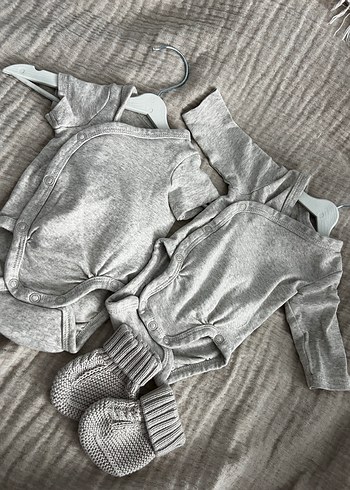 Yenidoğan İçin H&M Takımı Şık ve Yumuşacık