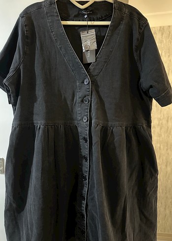 Düğmeli Siyah Denim Midi Elbise