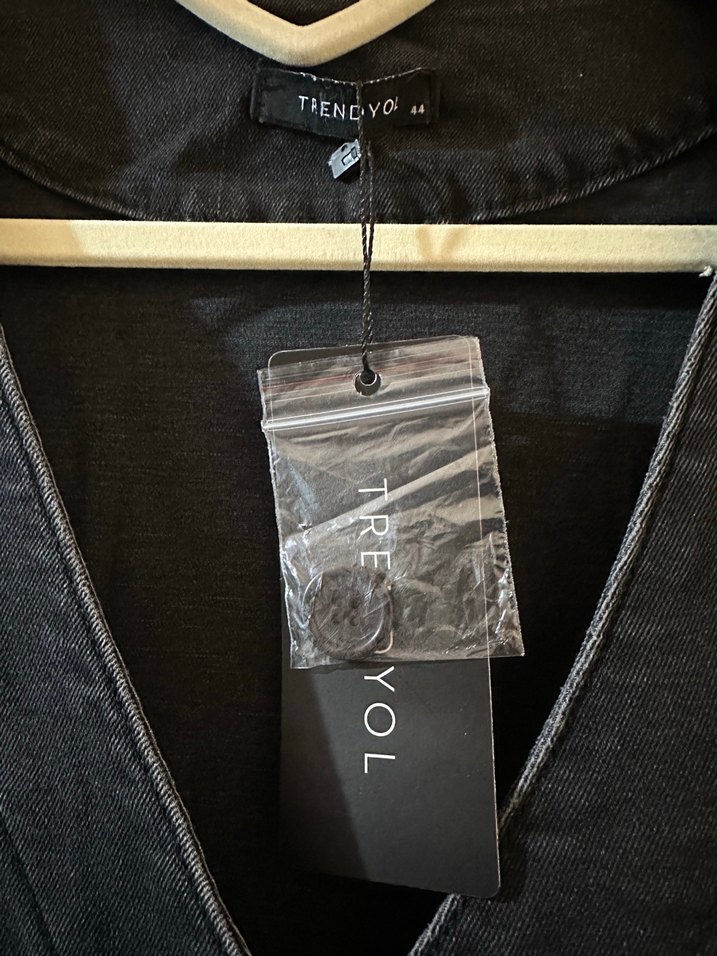 Düğmeli Siyah Denim Midi Elbise - Görsel 3