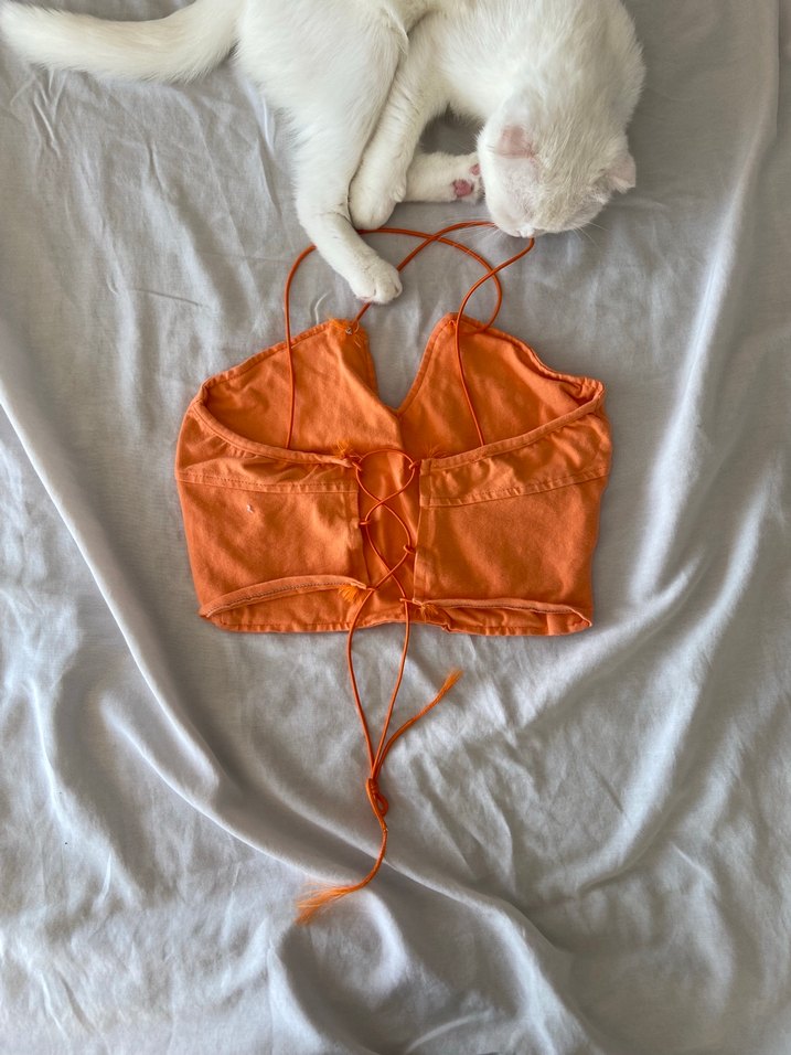 neon sırtı çapraz detay crop top - Görsel 2