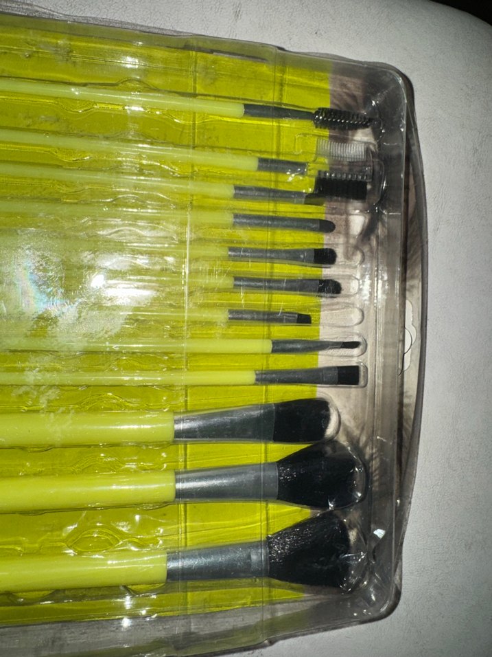 Royal Paris 12'li Pembe Makyaj Fırçası Seti - Görsel 4