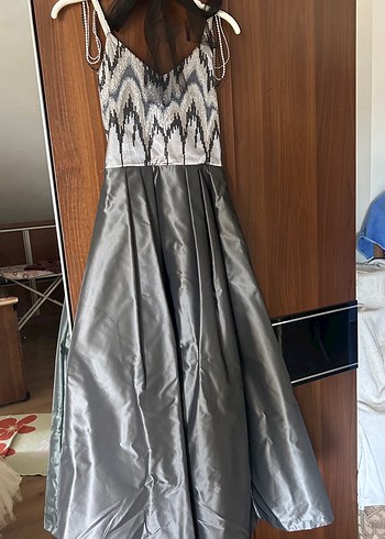 Gümüş- Siyah Abiye - Görsel 3