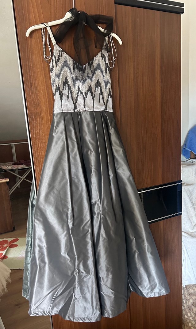 Gümüş- Siyah Abiye - Görsel 3