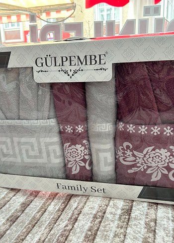Gülpembe Nakışlı Gri Aile Havlu Seti - Görsel 3