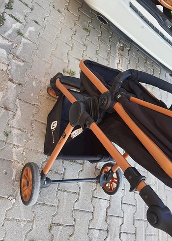 Baby2Go Siyah Bebek Arabası ve Taşıma Koltuğu