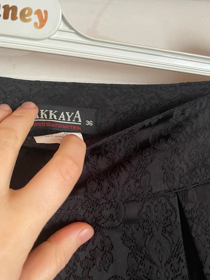 Siyah Pilili Uzun Gotik Etek - Görsel 2