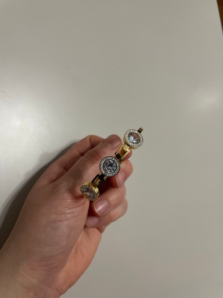 Altın Renkli Tokalı Kadın Bileklik - Görsel 5