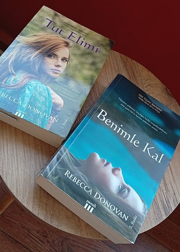Rebecca Donovan - Tut Elimi ve Benimle Kal Romanları