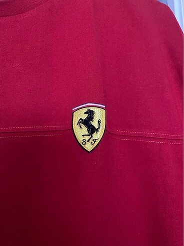 Ferrari Ferrari Erkek Tişört (M)