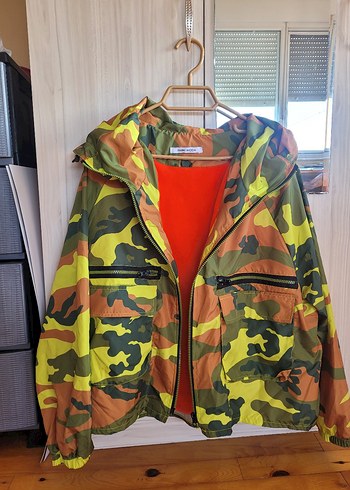 Kamuflaj desenli yağmurluk - Görsel 3