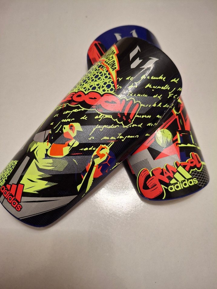 Renkli Pop Kültür Desenli Motosiklet Dizlikleri (ORJİNAL) ADİDAS - Görsel 2