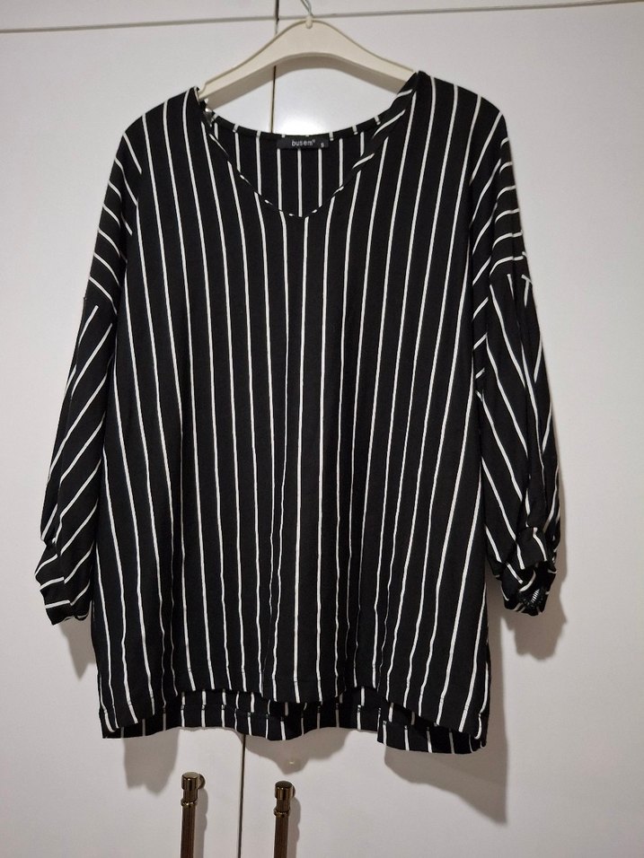 Uzun Kollu Siyah Beyaz Çizgili Kadın Bluz - Görsel 2