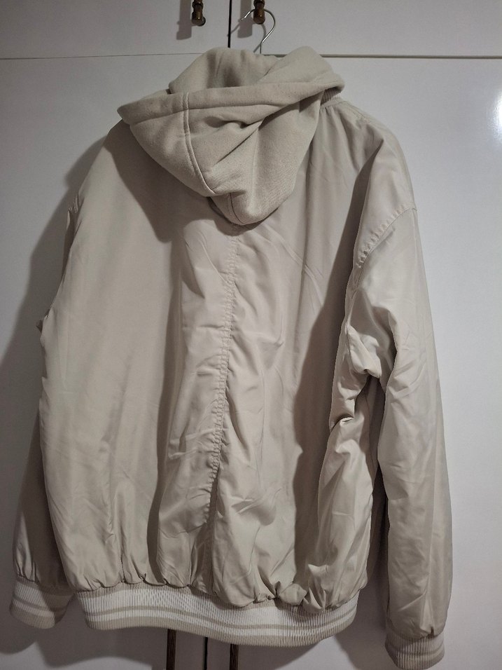 Bej Kapüşonlu  Ceket - Görsel 3