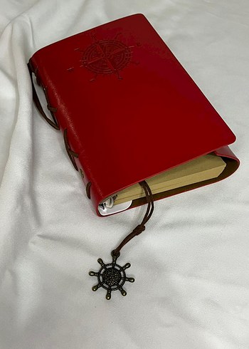 Koyu Kırmızı Deri Kapaklı Defter
