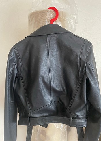 Bershka siyah deri ceket - Görsel 4