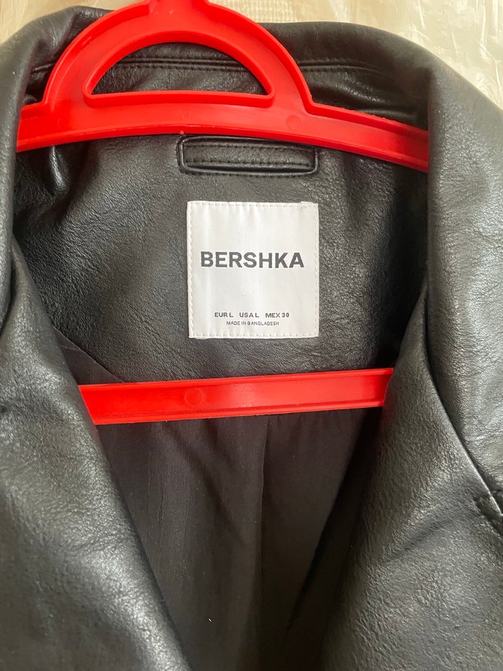 Bershka siyah deri ceket - Görsel 3