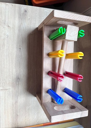  Beden Renkli Ahşap Çekiçli Oyuncak