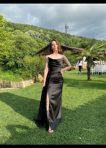 Straplez Siyah Uzun Drapeli Kadın Abiye - Görsel 2