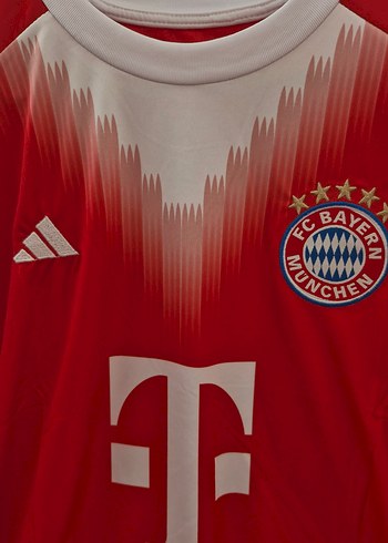 xl Beden kırmızı Renk BAYERN MÜNIH MUSIALA FORMA (XL)
