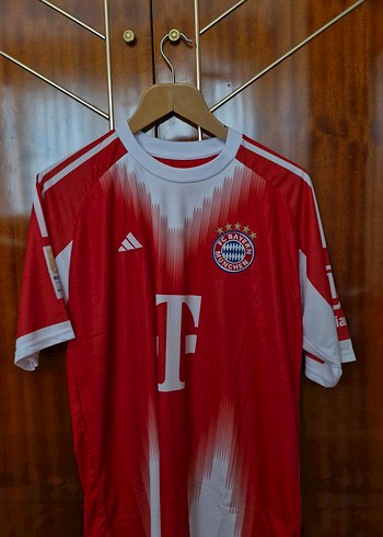 BAYERN MÜNIH MUSIALA FORMA (XL)