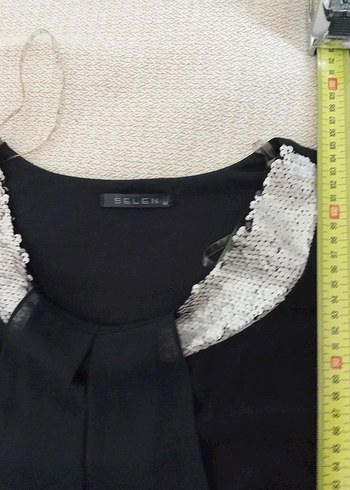 Uzun Siyah Dökümlü Kadın Elbise - Görsel 4