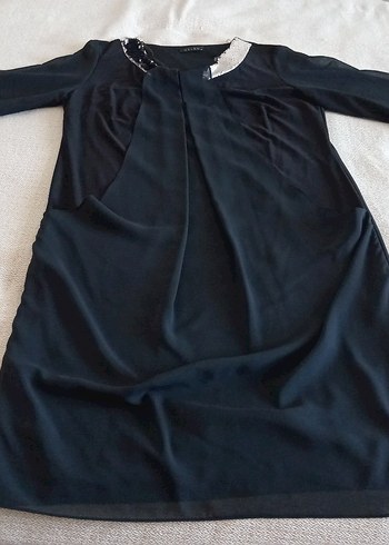 Uzun Siyah Dökümlü Kadın Elbise - Görsel 8