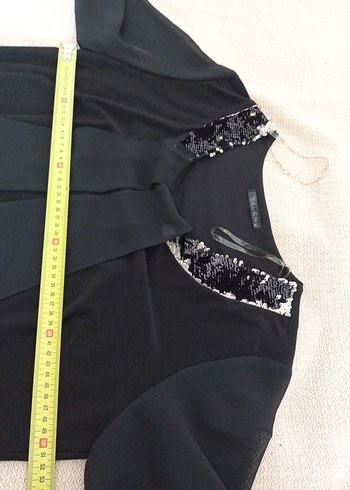 Uzun Siyah Dökümlü Kadın Elbise - Görsel 3