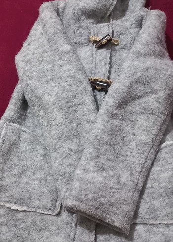 Gri Kapüşonlu Düğmeli kiz cocuk Midi Kaban - Görsel 2