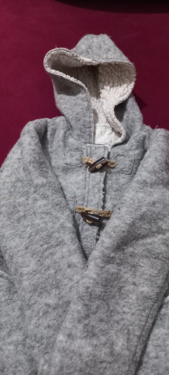 Gri Kapüşonlu Düğmeli kiz cocuk Midi Kaban - Görsel 3