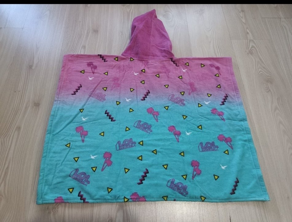 Renkli Kapüşonlu Kız Çocuk Panço - Görsel 2