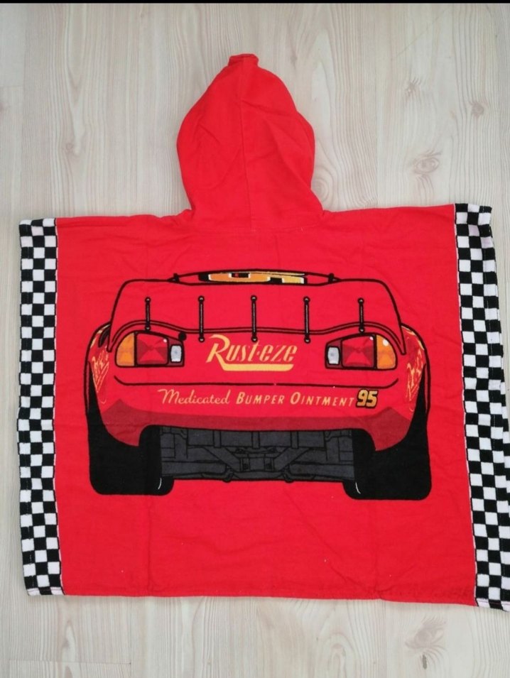 Kapüşonlu Şimşek McQueen Panço - Görsel 2