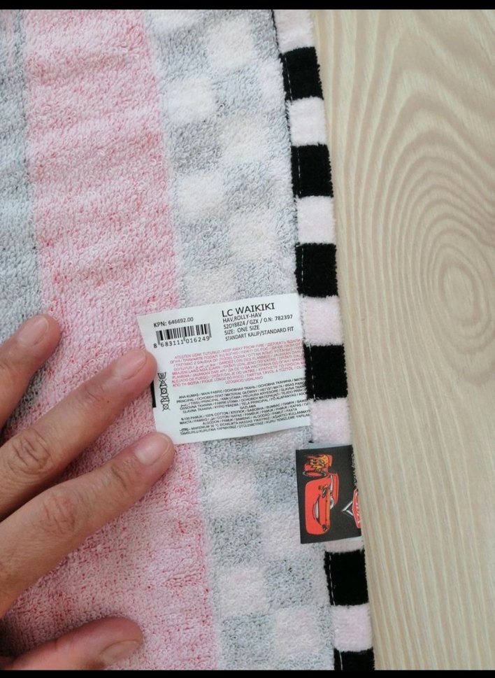 Kapüşonlu Şimşek McQueen Panço - Görsel 5