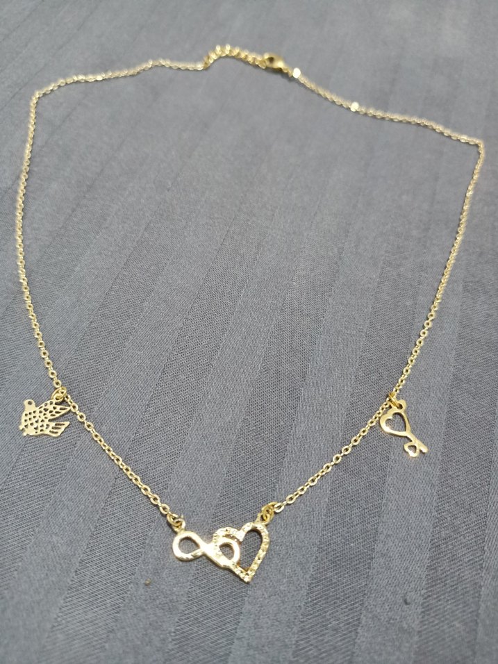 Minimalist Altın Zincir Kolye - Görsel 2