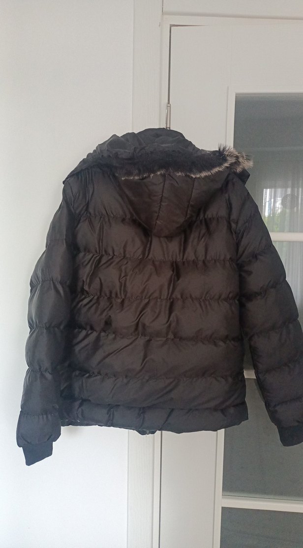 Siyahrengi Erkek Çocuk Kapitone Mont - Görsel 3