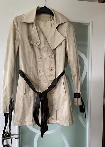 Düğmeli Bej Kadın Trençkot - Görsel 3
