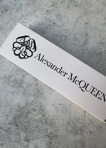 Alexander McQueen Siyah Bağcık - Görsel 7