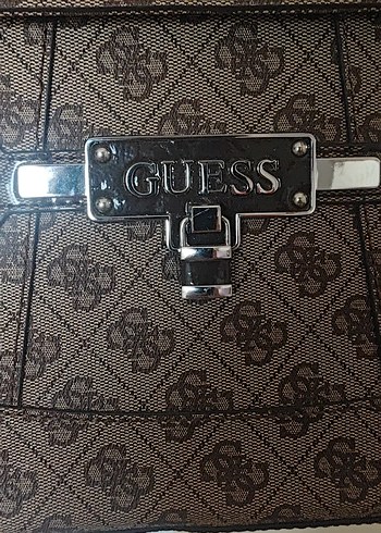 Guess Guess Çanta %100 orijinaldir askısı yoktur elde tutmalı
