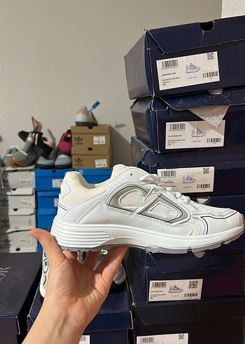 Dior Christian Dior Sneaker