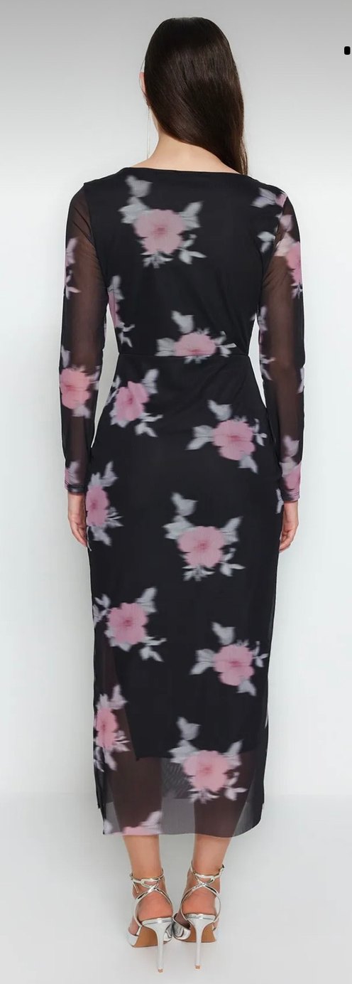Siyah Tül Pembe Çiçekli Kare Yaka Elbise - Görsel 3