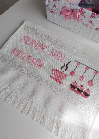 Nakışlı Beyaz Büyük Mutfak Havlusu