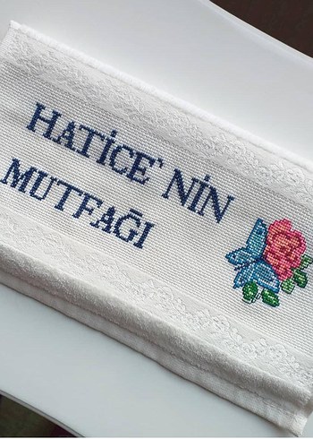 Nakışlı Beyaz Küçük Mutfak Havlusu