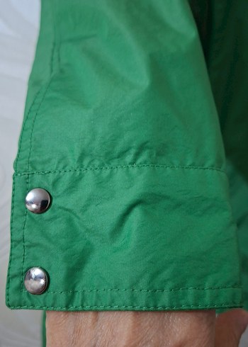 Yeşil Kadın Midi Boy Yağmurluk - Görsel 3