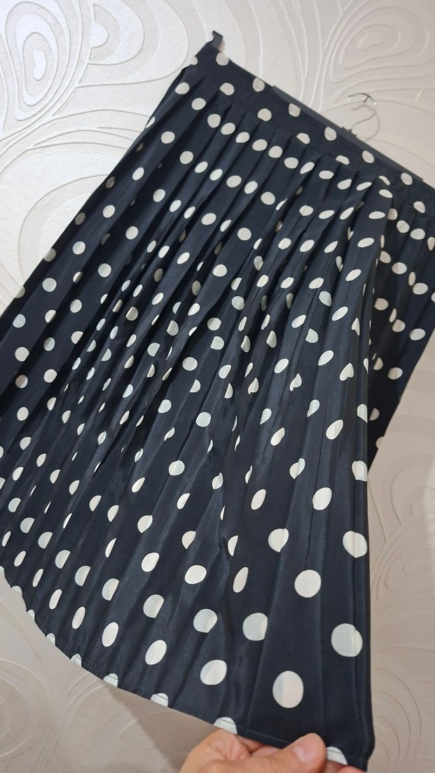 siyah Puantiyeli Pileli Midi Etek 40 42 uygundur sıfır urun - Görsel 4