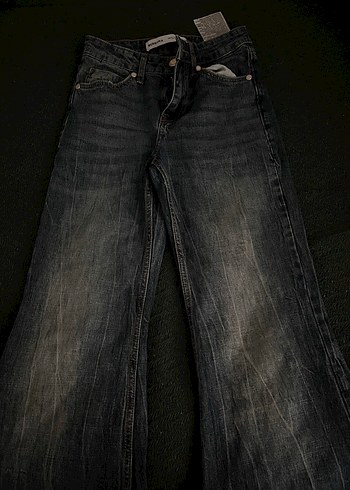 Bershka Comfory İspanyol Paça Jean