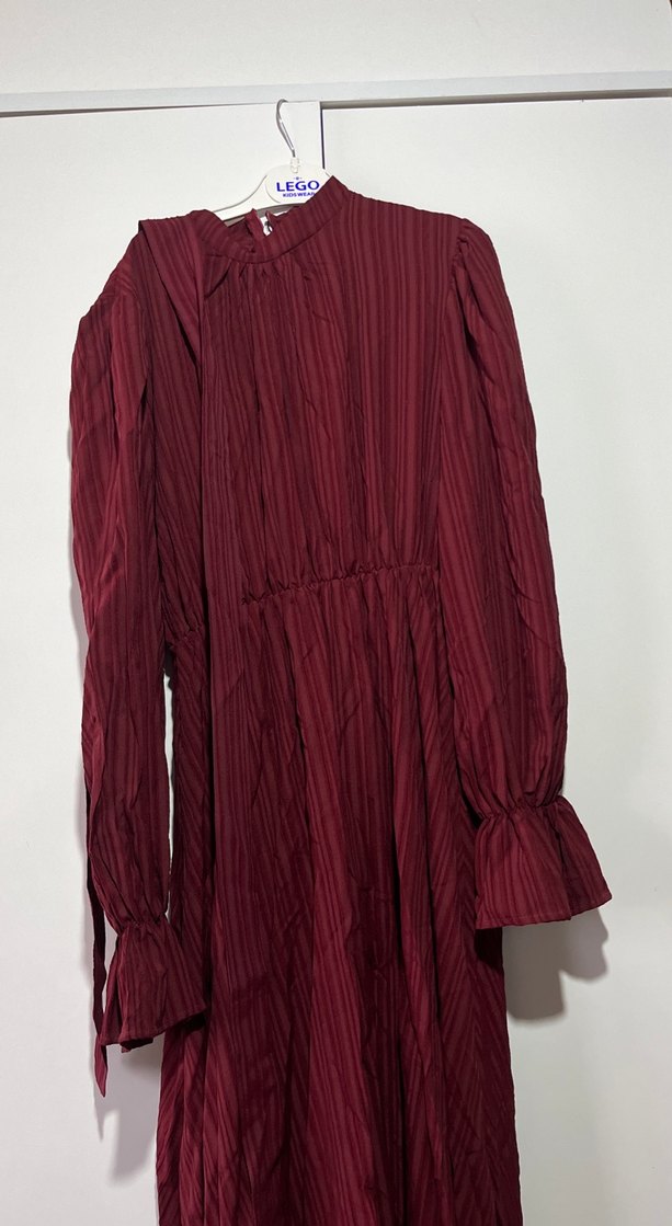 Bordo Piliseli Uzun Keten Elbise - Görsel 2