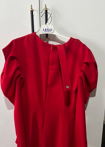 Kemer Detaylı Kırmızı Uzun Elbise - Görsel 5