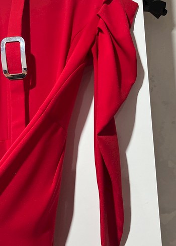 Kemer Detaylı Kırmızı Uzun Elbise - Görsel 4