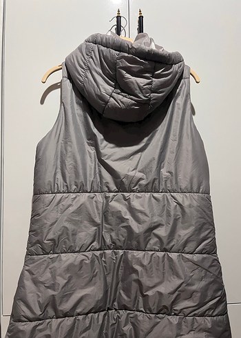 Gri Kapüşonlu Kadın Şişme Yelek - Görsel 3