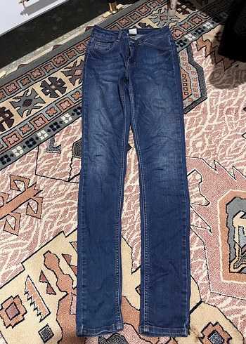 Kadın Koyu Mavi Bağlamalı Sıkı Kesim Kot Pantolon - Görsel 2